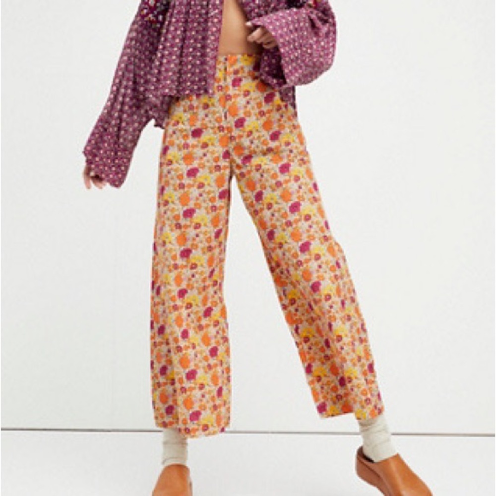 Free People Floral Menocra Cropped Pants Size 6